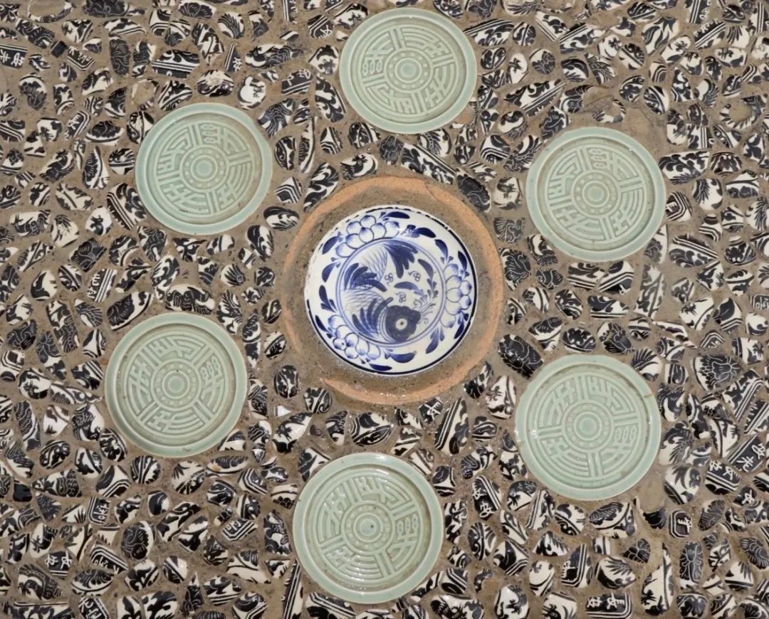 Hands working with ceramic material in Chenlu