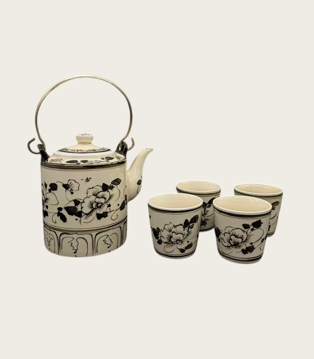 Ceramic form and material development for designers